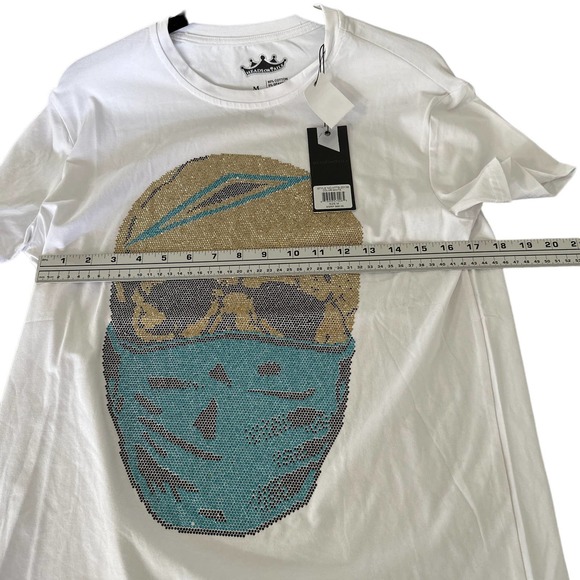 Heads Or Tails Rhinestone Skull Graphic Tee NWT Medium - Picture 8 of 8